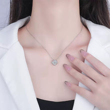 Load image into Gallery viewer, four leaf clover pendant  