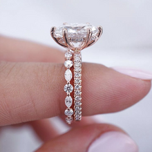 Load image into Gallery viewer, Alternating Moissanite Stone Ring