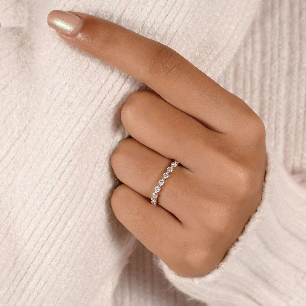 Elegant Round Cut Moissanite Wedding Band | Sterling Silver, 10K-18K Gold & Platinum