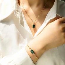 Load image into Gallery viewer, green gemstone bracelet  