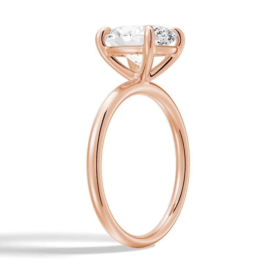 4-Prongs Oval Solitaire Moissanite Engagement Ring | TKEANAAL Jewelry
