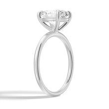 Load image into Gallery viewer, Platinum Oval Solitaire Moissanite Ring