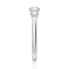Load image into Gallery viewer, 5 Stone Round Cut Moissanite Wedding Band Ring