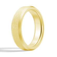 Load image into Gallery viewer, Bezel Men’s Wedding Band