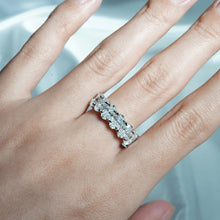 Load image into Gallery viewer, Moissanite Wedding Band for Women