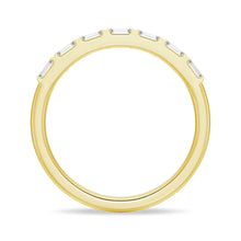 Load image into Gallery viewer, Gold Baguette Cut Moissanite Ring Detail
