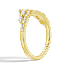 Load image into Gallery viewer, Moissanite Crown Ring in  Gold