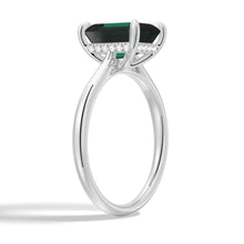 Load image into Gallery viewer, Classic Emerald Moissanite Ring in Gold