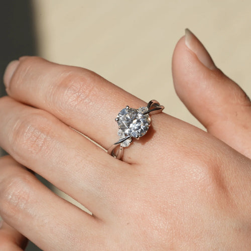 Romantic Oval Moissanite Ring with Leaves