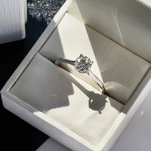 Load image into Gallery viewer, Classic Round Moissanite in Solitaire Setting
