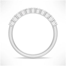 Load image into Gallery viewer, Gold Moissanite Band Closeup