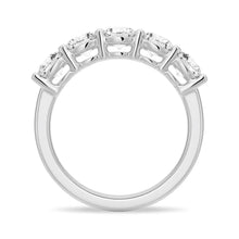 Load image into Gallery viewer, Elegant Moissanite Wedding Band