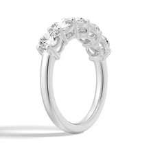 Load image into Gallery viewer, Platinum Minimalist Wedding Band Design