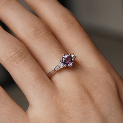 Elegant Purple Amethyst Ring in Gold