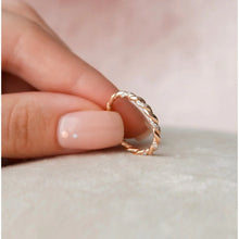 Load image into Gallery viewer, Gold Braided Moissanite Ring