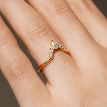 Load image into Gallery viewer, Moissanite Wedding Band in Gold