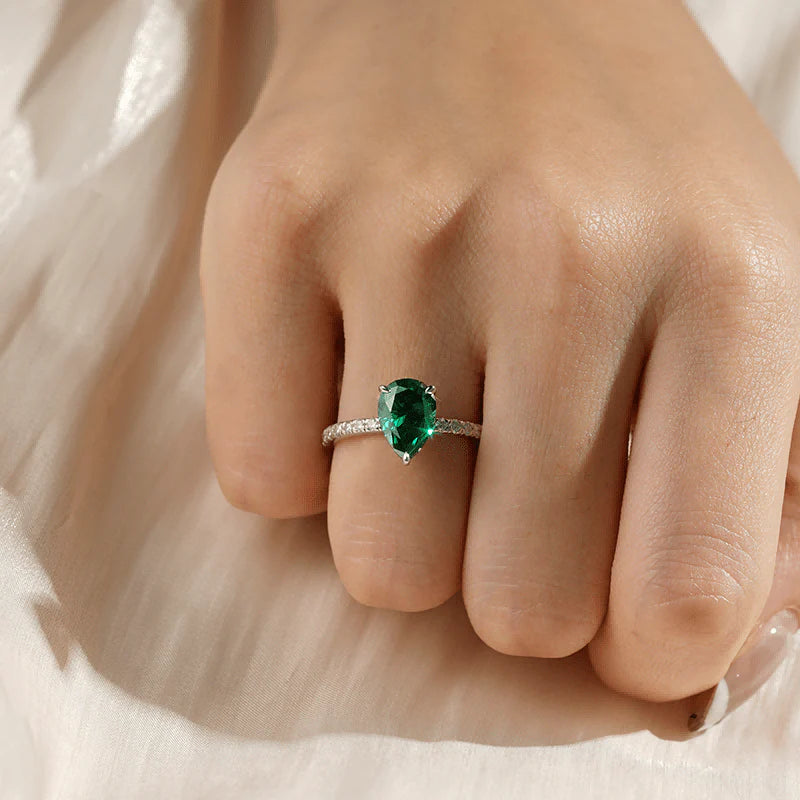 Vintage Inspired Moissanite Engagement Band