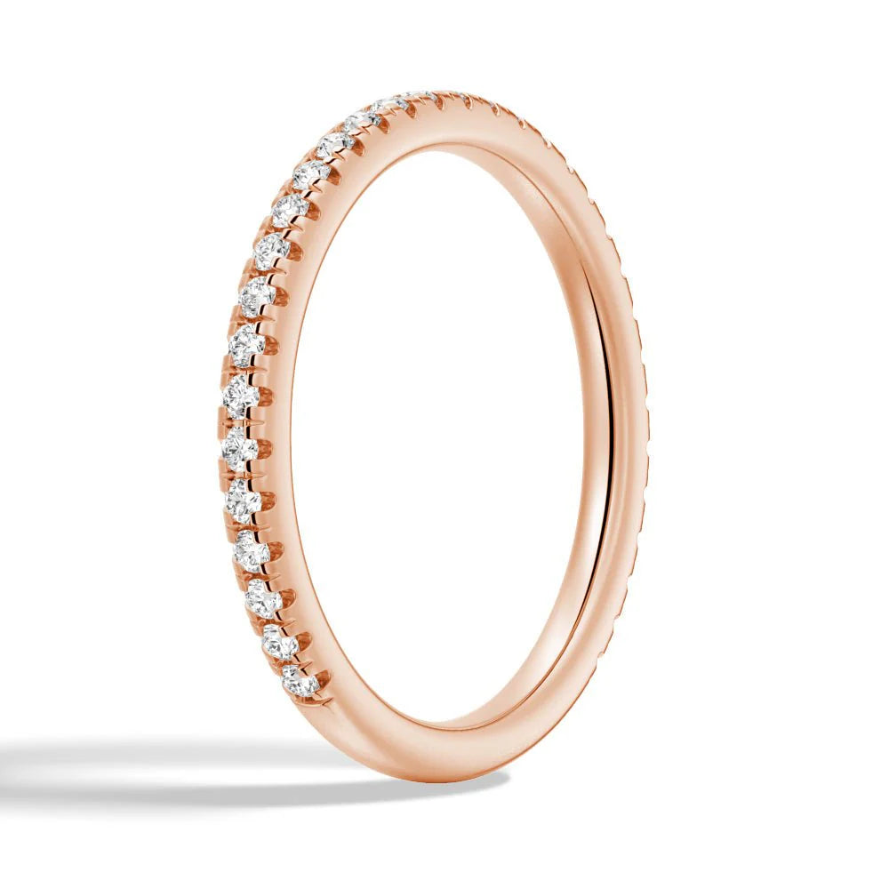 Elegant Round Moissanite Wedding Ring