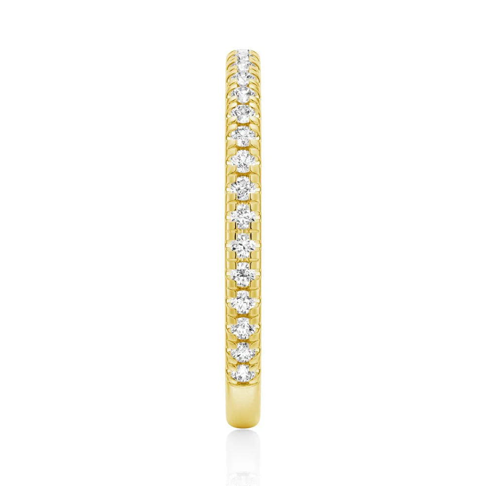 Petite Pavé Round Moissanite Ring – Elegant Wedding Band