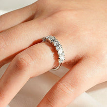 Load image into Gallery viewer, Platinum Round and Baguette Cut Band