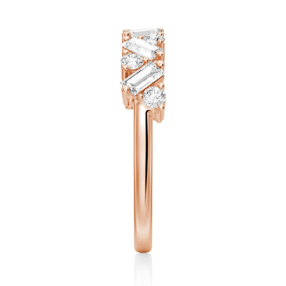 Round and Baguette Moissanite Wedding Band – Elegant Mixed-Cut Design
