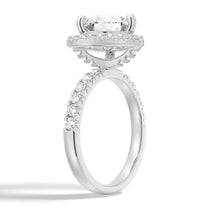 Load image into Gallery viewer, Moissanite Halo Engagement Band