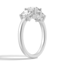 Load image into Gallery viewer, Three Stone Moissanite Band
