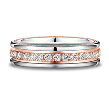 Load image into Gallery viewer, Two-Tone Moissanite Men’s Wedding Band